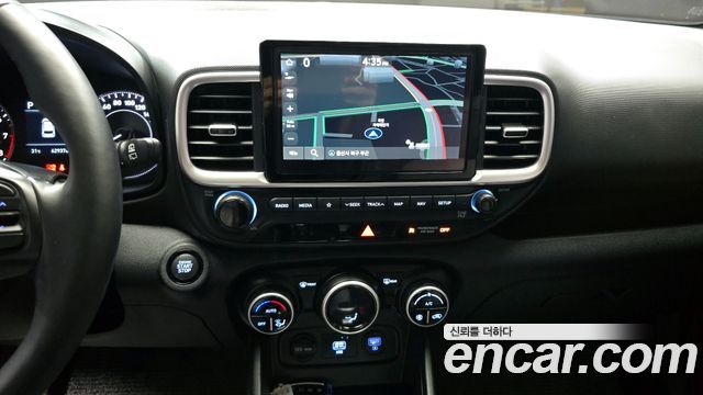 Hyundai Venue 2021 — photo 17