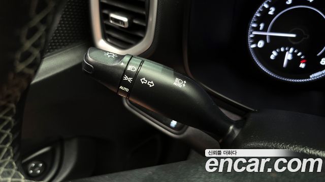 Hyundai Venue 2021 — photo 19
