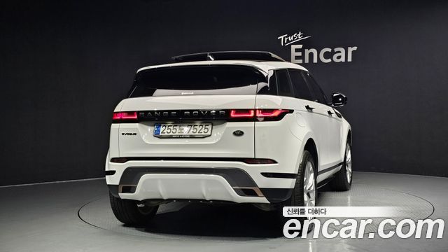 Land Rover Range Rover Evoque 2023 — photo 4