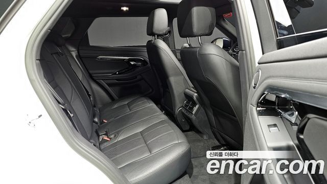 Land Rover Range Rover Evoque 2023 — photo 11