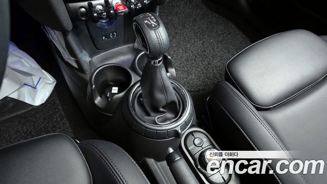 Mini Cooper 2016 — photo 9