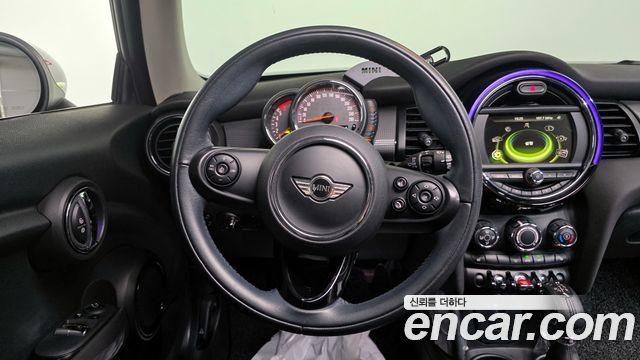 Mini Cooper 2016 — photo 13