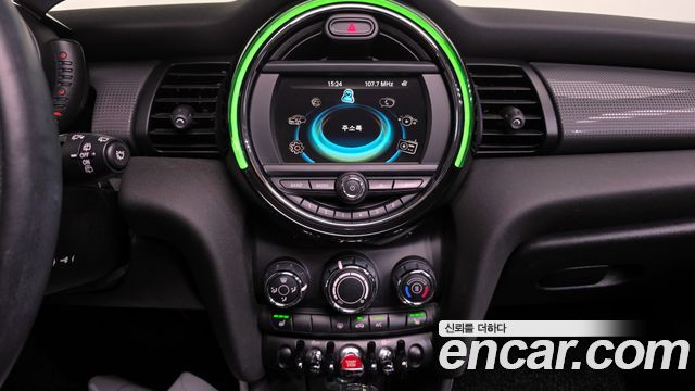 Mini Cooper 2016 — photo 14