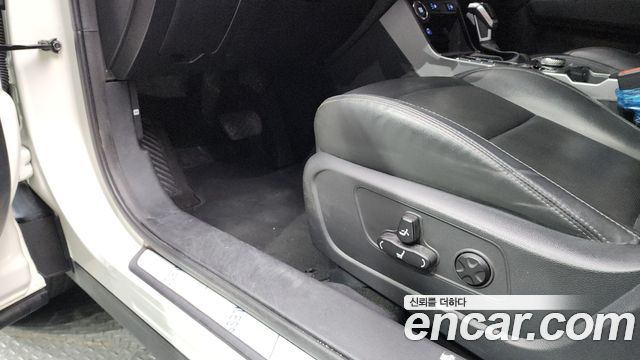 KG Mobility KORANDO 2023 — photo 17