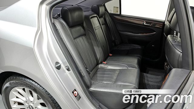 Hyundai Genesis 2009 — photo 12
