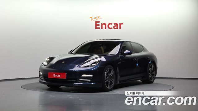 Porsche Panamera 2012 — photo 1