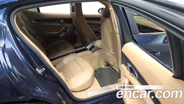 Porsche Panamera 2012 — photo 12