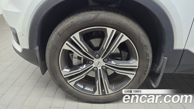 Volvo XC40 2021 — photo 5