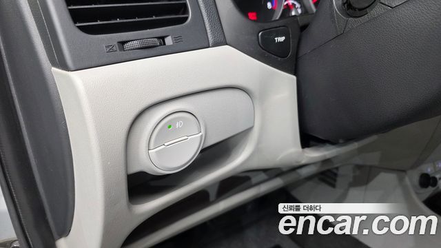 Hyundai Verna 2010 — photo 13