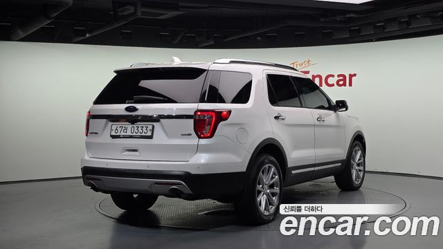 Ford Explorer 2017 — photo 2