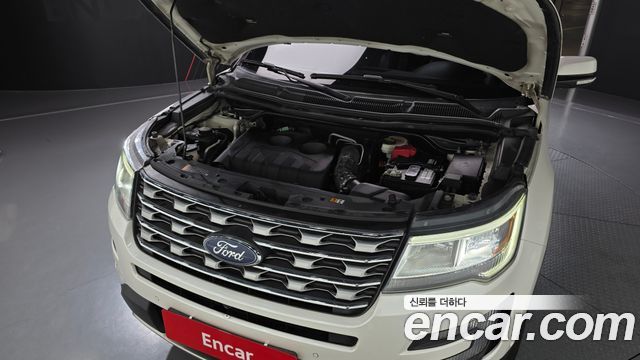Ford Explorer 2017 — photo 6
