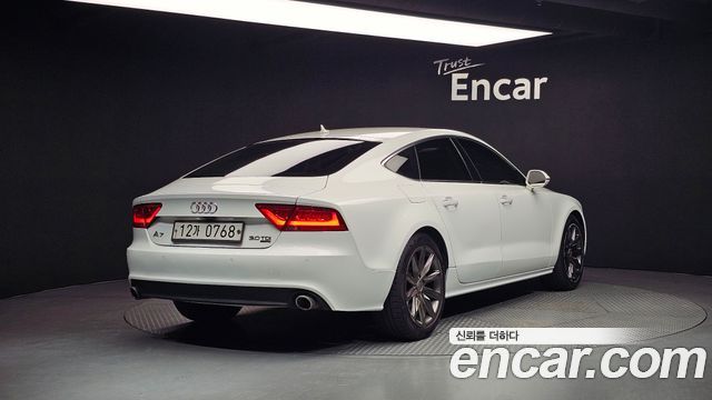 Audi A7 2012 — photo 2