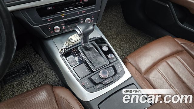 Audi A7 2012 — photo 9