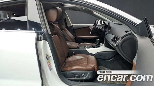 Audi A7 2012 — photo 10
