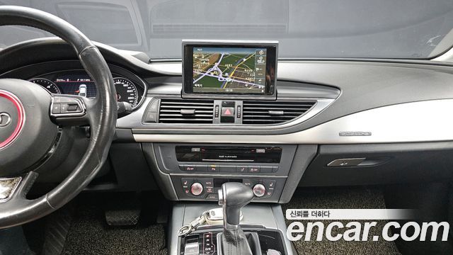 Audi A7 2012 — photo 14