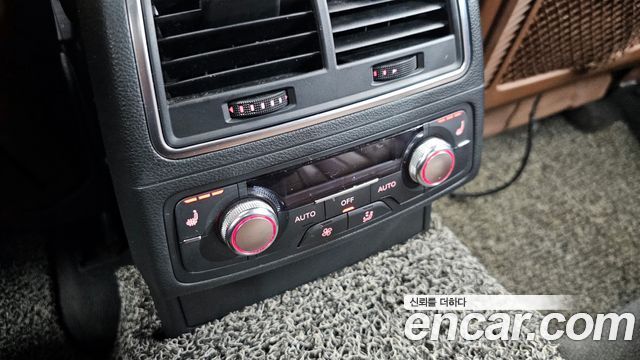 Audi A7 2012 — photo 18