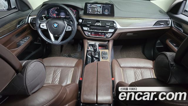 BMW Gran Turismo 2020 — photo 7