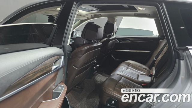 BMW Gran Turismo 2020 — photo 12