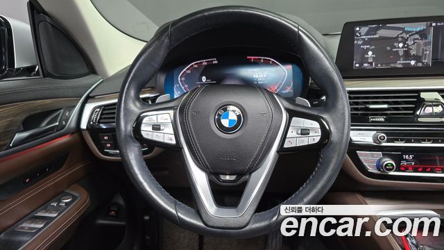 BMW Gran Turismo 2020 — photo 13