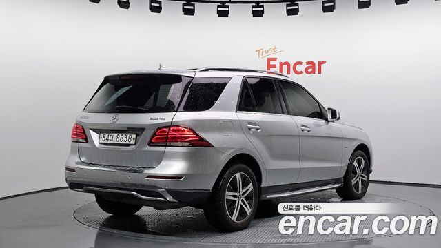 Mercedes-Benz M-class 2012 — photo 2
