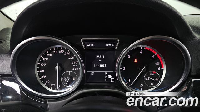 Mercedes-Benz M-class 2012 — photo 8