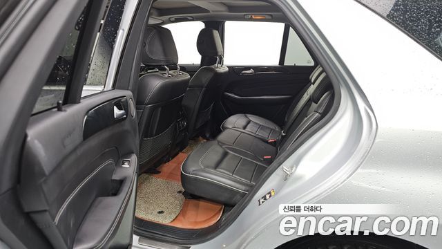 Mercedes-Benz M-class 2012 — photo 11