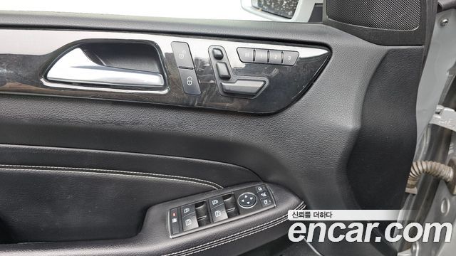 Mercedes-Benz M-class 2012 — photo 13