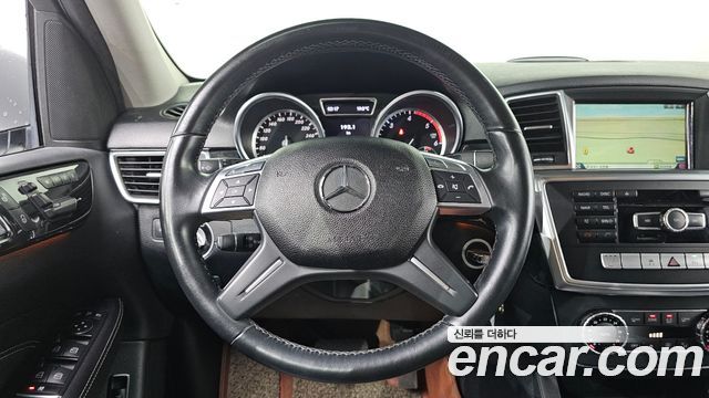 Mercedes-Benz M-class 2012 — photo 15