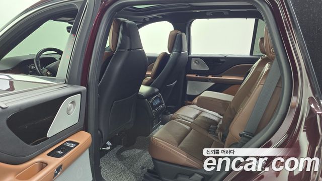 Lincoln Aviator 2020 — photo 11