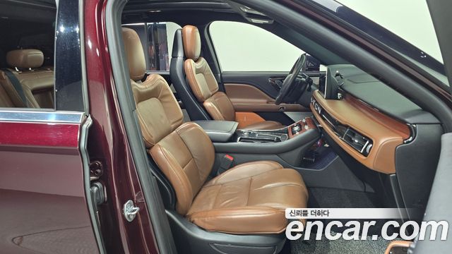 Lincoln Aviator 2020 — photo 12