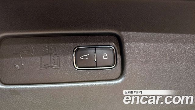 Lincoln Aviator 2020 — photo 20
