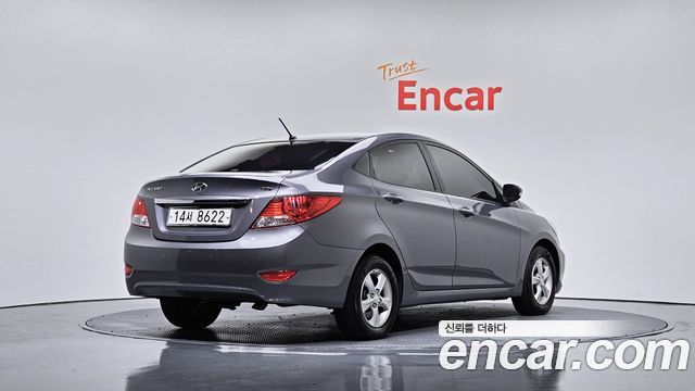 Hyundai Accent 2014 — photo 2