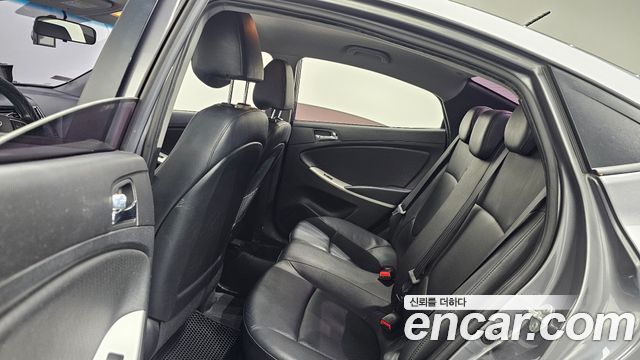 Hyundai Accent 2014 — photo 13