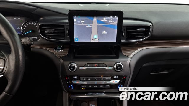 Ford Explorer 2020 — photo 14