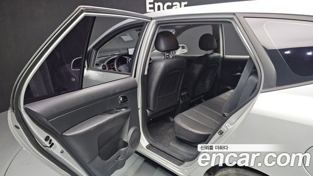 Kia Carens 2013 — photo 12