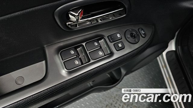 Kia Carens 2013 — photo 17
