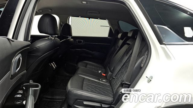 Kia Sorento 2023 — photo 12