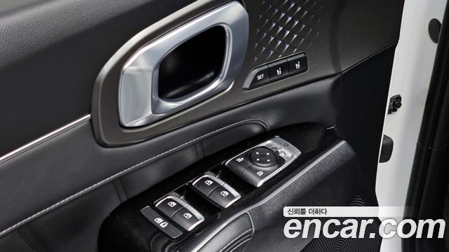 Kia Sorento 2023 — photo 16