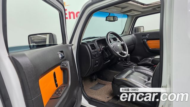 Hummer H3 2006 — photo 12
