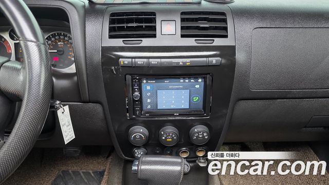 Hummer H3 2006 — photo 15