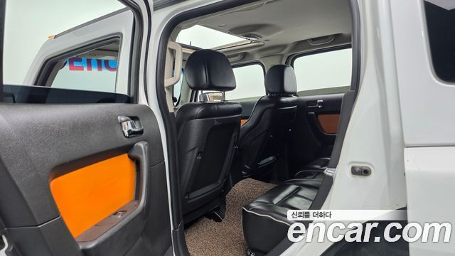 Hummer H3 2006 — photo 18