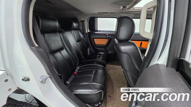 Hummer H3 2006 — photo 19