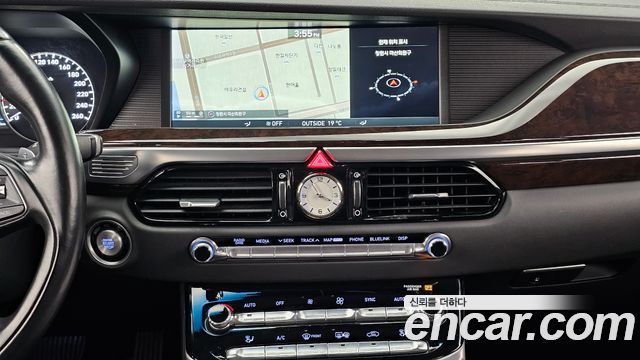 Genesis EQ900 2016 — photo 14