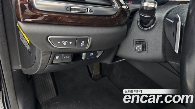Genesis EQ900 2016 — photo 16