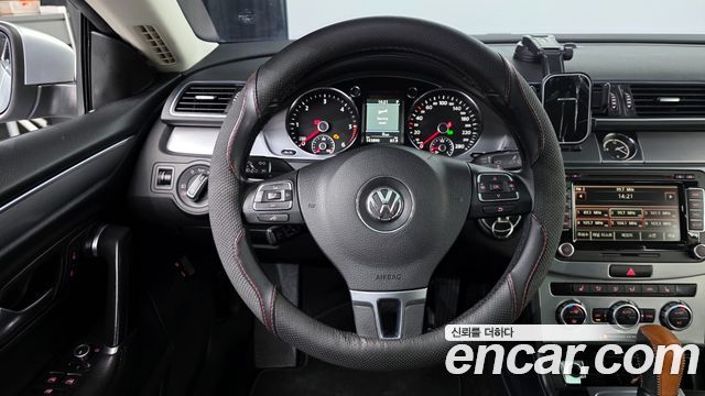 Volkswagen CC 2013 — photo 16