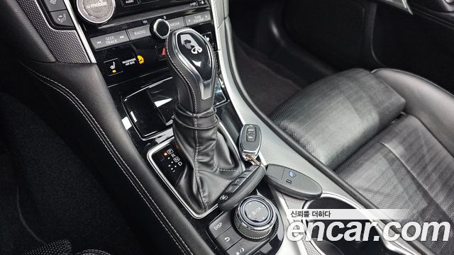 Infiniti Q50 2018 — photo 9