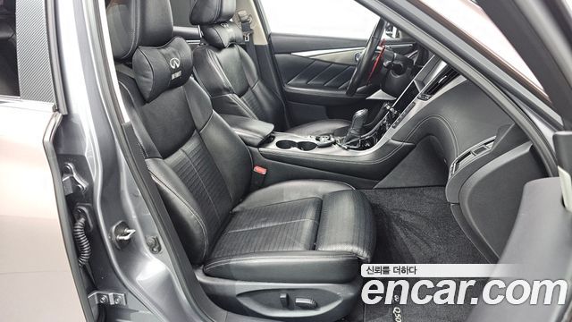 Infiniti Q50 2018 — photo 10
