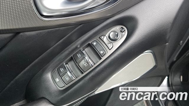 Infiniti Q50 2018 — photo 18