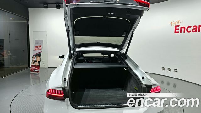 Audi A7 2021 — photo 20