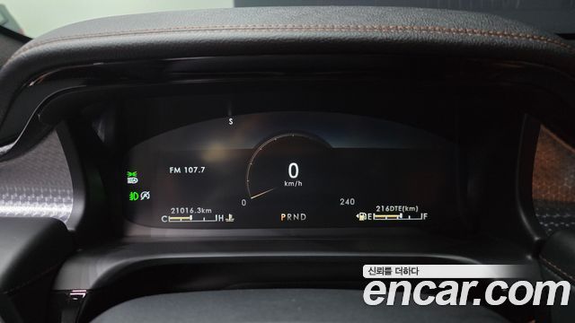 Lincoln Aviator 2021 — photo 8